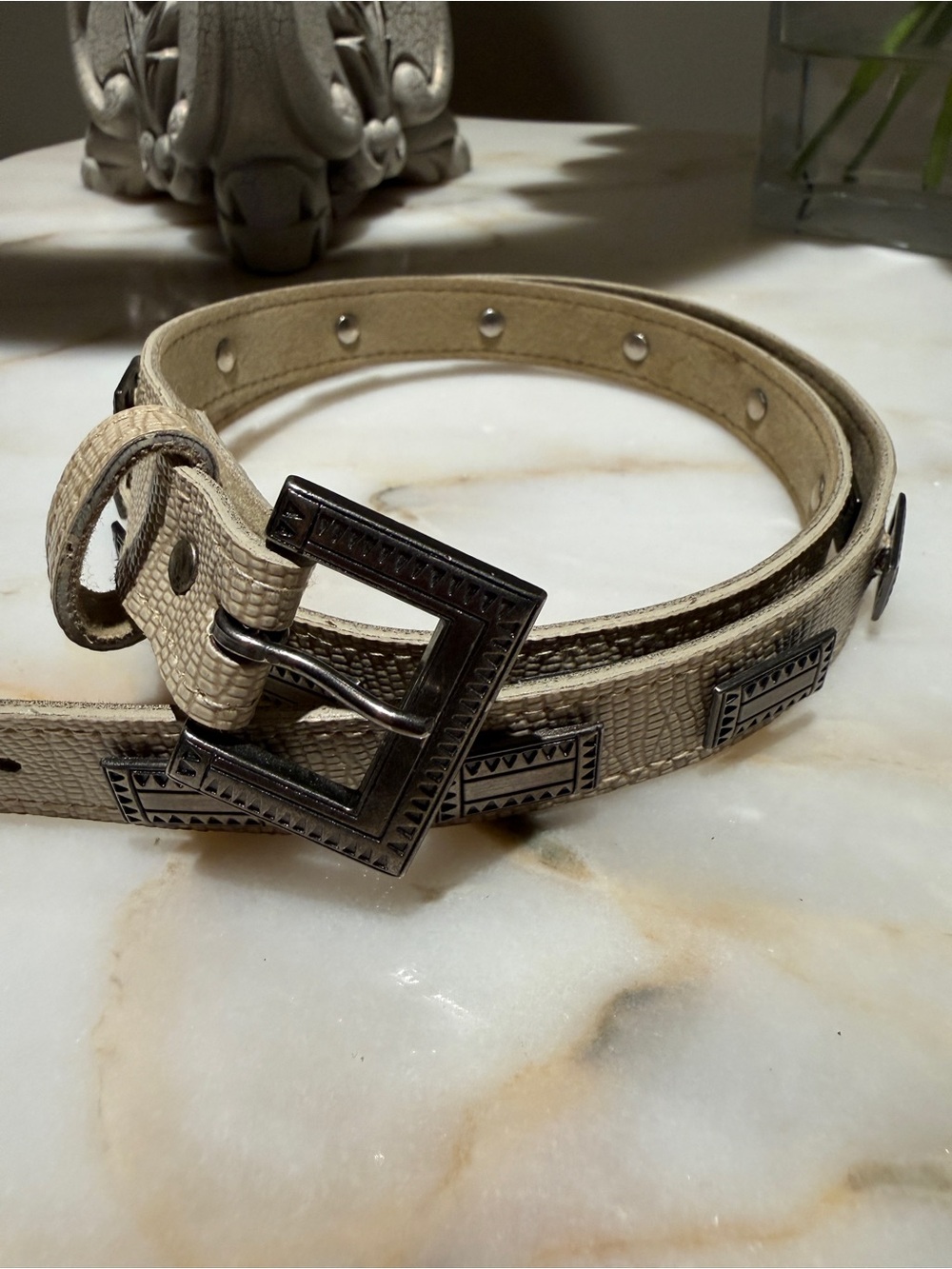 Vintage Cream Faux Lizard Western Concho Belt Silver Tone Buckle 36”